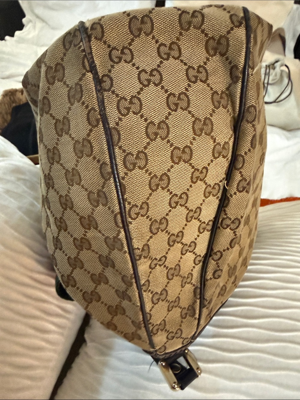 Gucci Beige GG Canvas Shoulder Bag with Green-Red Web Stripe - Picture 7 of 9